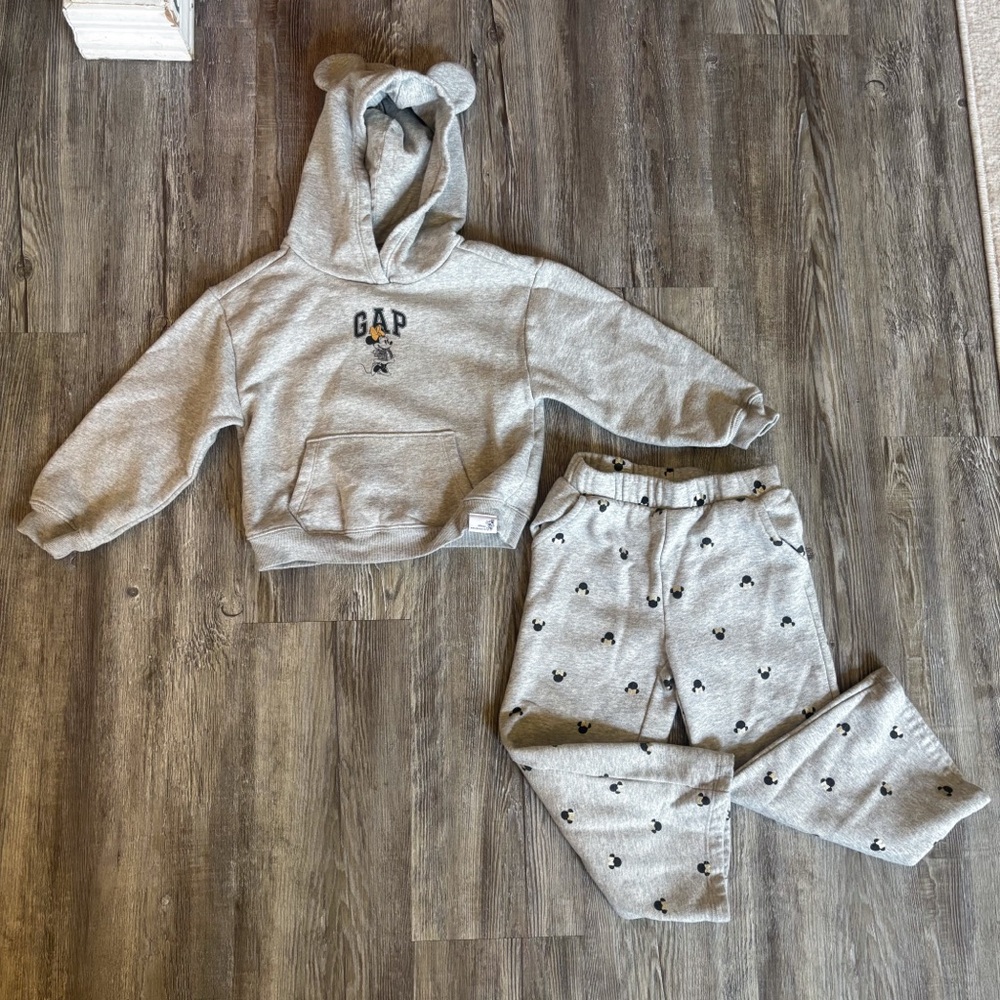 GAP Disney Gray Set